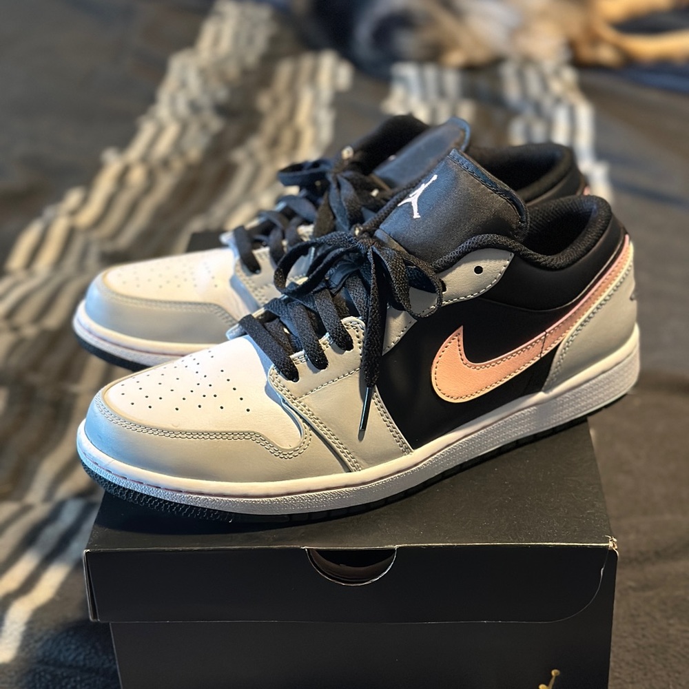 Nike Air Jordan 1 low ‘Grey Fog Bleached Coral’